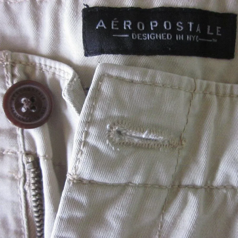 Aeropostale Classic Tan Cotton Chino Shorts Mens Size 32 With 10.5' Inseam